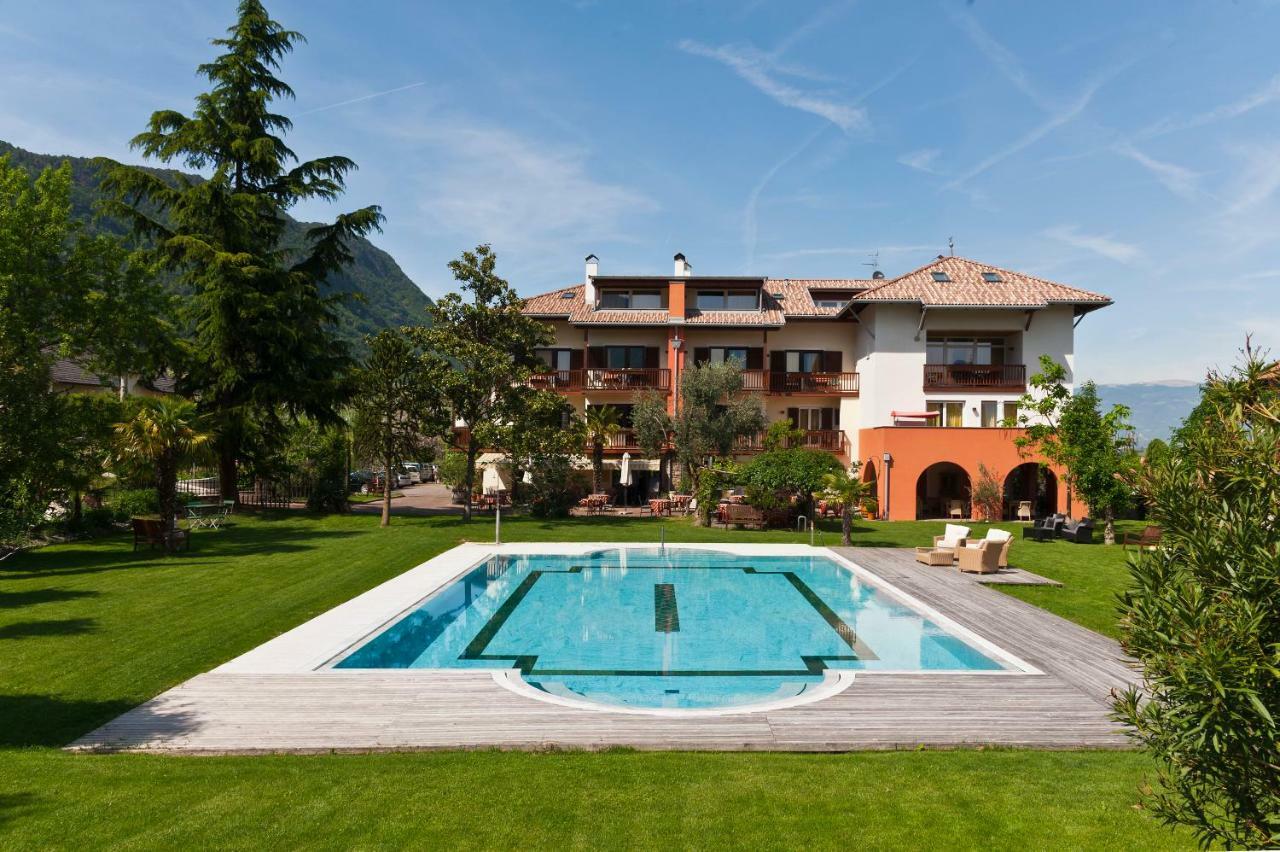 Hotel Weingut Klosterhof Калдаро Екстериор снимка